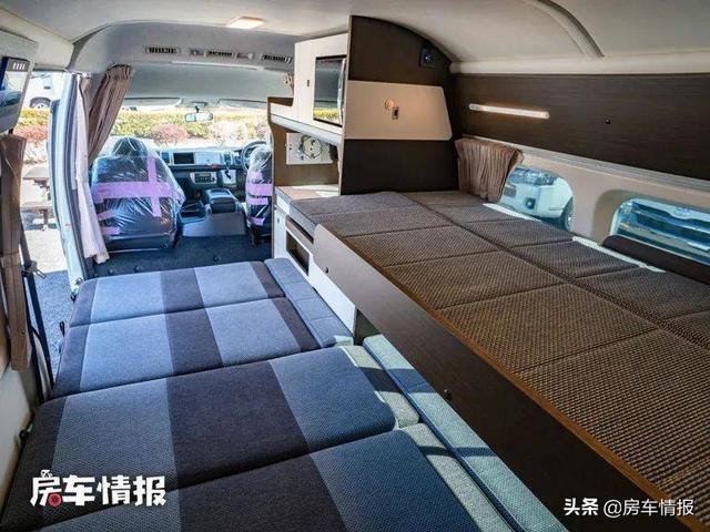 新款丰田海狮房车，6座设计能拉全家人，2米大通铺睡觉不顶头
