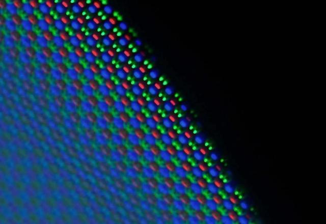 手机屏幕探究，为什么周冬雨排列的京东方屏幕会不如三星屏幕