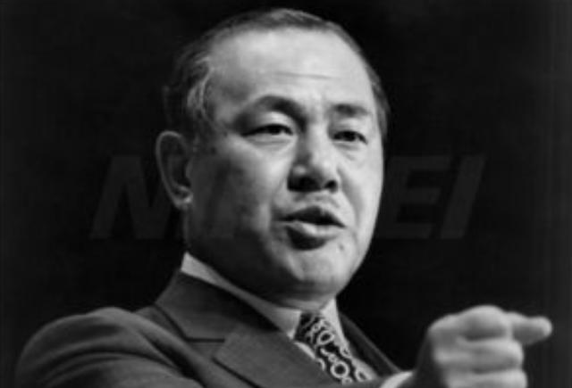 我国战后放弃日本赔款，对方喜出望外，多年之后才知伟人英明之处