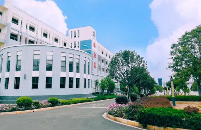 中学封闭式学校哪个最好(封闭式中学好吗)(图15)