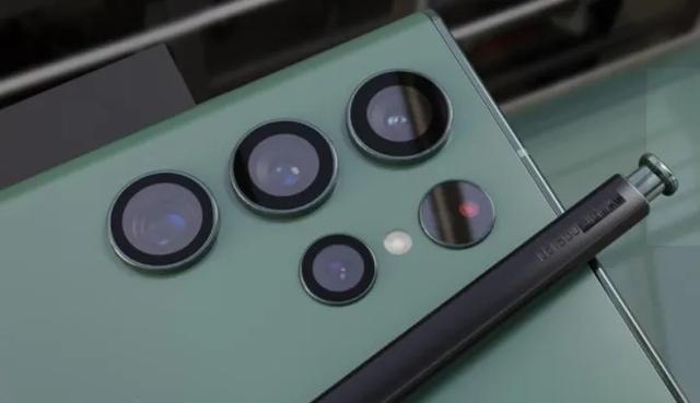 “闭眼”买没毛病，2022年这4款手机最值得买，覆盖中高低三档