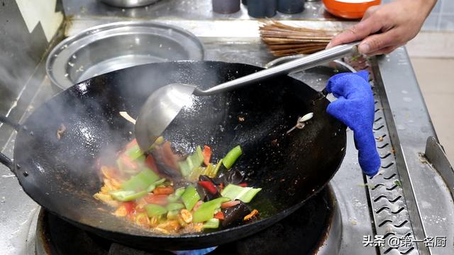 建议中老年人：生活别太节俭，6种“高蛋白菜”要多吃，营养健康