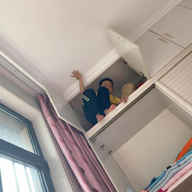 人生不易吗？哄孩子更不易啊