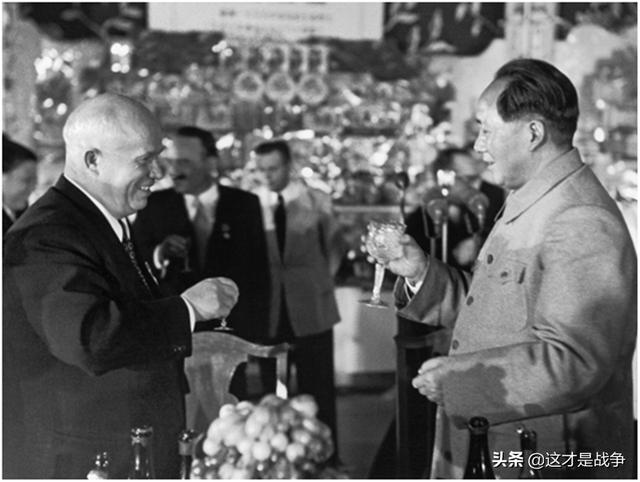 金门炮战，美军准备用核弹轰炸厦门，毛主席说：此招可破解