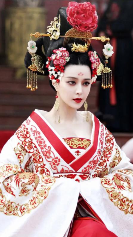 武则天在死前，为什么把皇位还给李家？因为她发现了一个秘密