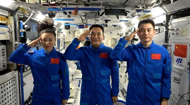 神舟十三号计划4月回家，东风着陆场2万km²，如何快速找到航天员