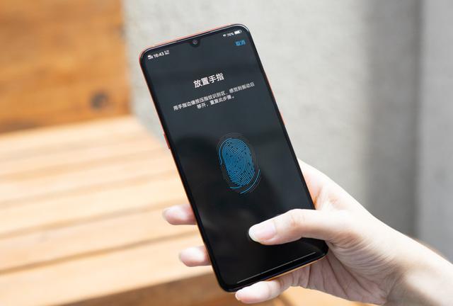 懂手机的人忠告：买手机不要关注这4点，有和没有都不重要