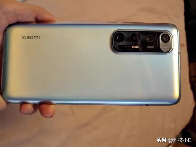 从3499跌至2299元，哈曼卡顿+无线充电，这才是真香骁龙870手机