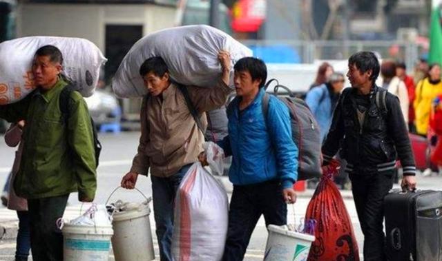 深圳刚解封，不少年轻人和农民工一样选择回家？啥情况
