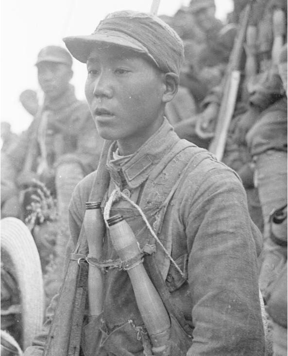 1941年，20岁抗日战士临时被葬山东农村，92岁老人已为其守墓74年