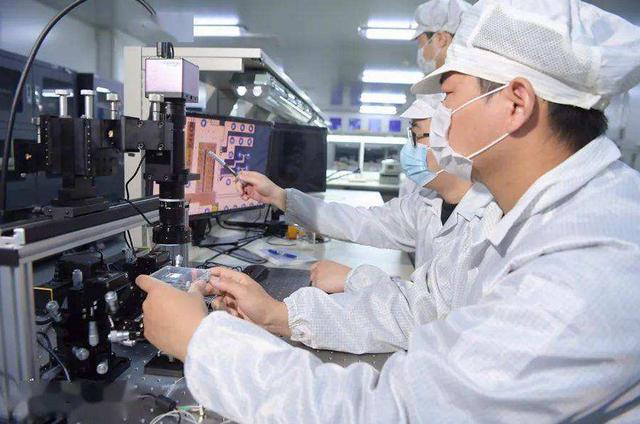 国产电动车又遭断供，欧美垄断核心雷达芯片，我们该如何出手突围