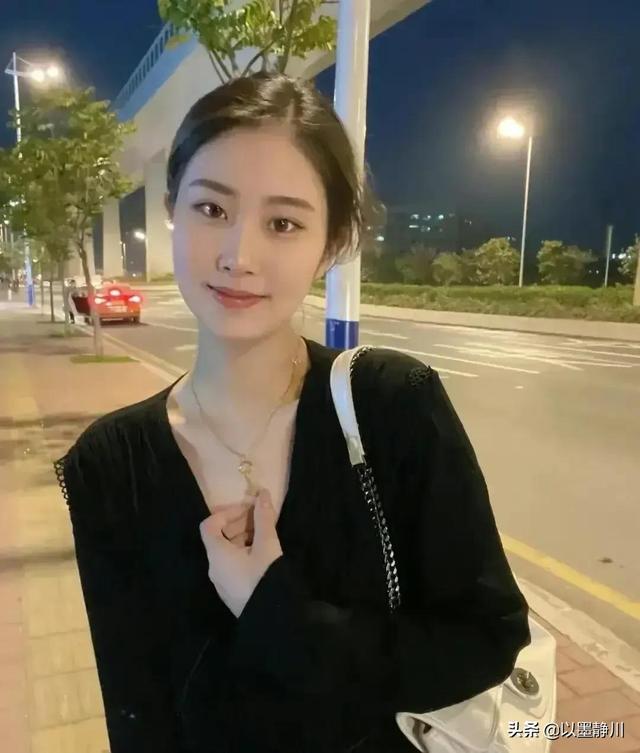 第一只老鼠望向我时