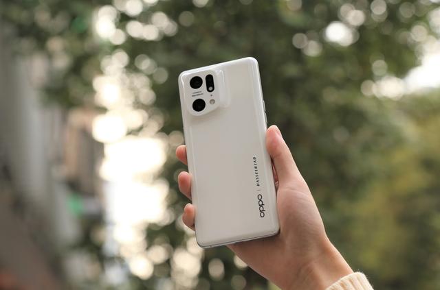 外观设计成流量密码？快来看看OPPO Find X5 Pro的新操作