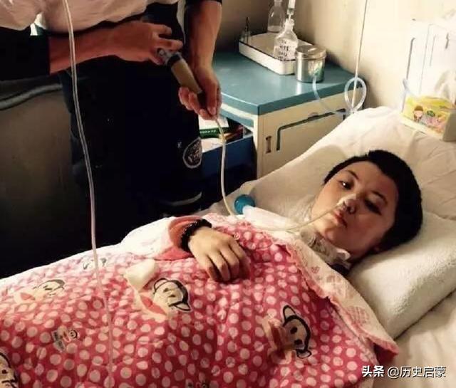 2014年美女重伤成植物人，男友借20万治疗，为何醒来却报警抓他？