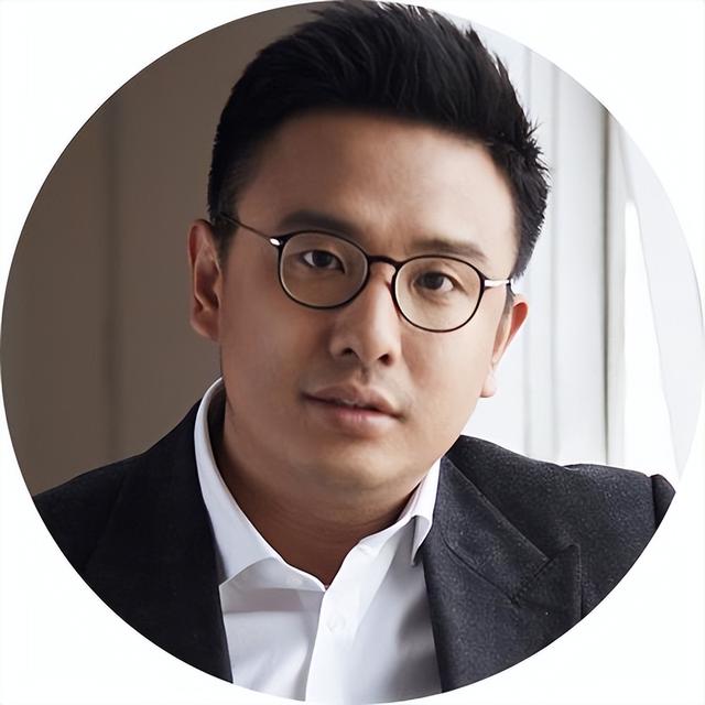 85后小伙，饿了么创始人，张旭豪套现700亿后现在怎么样了