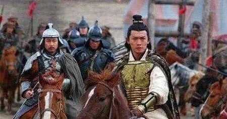 玄武门之变前夜，齐王邀请太子纵酒欢歌，李世民聚集众臣密谋大事