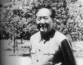 周总理病逝，秘书问毛主席是否参加追悼会，毛主席：我也走不动了