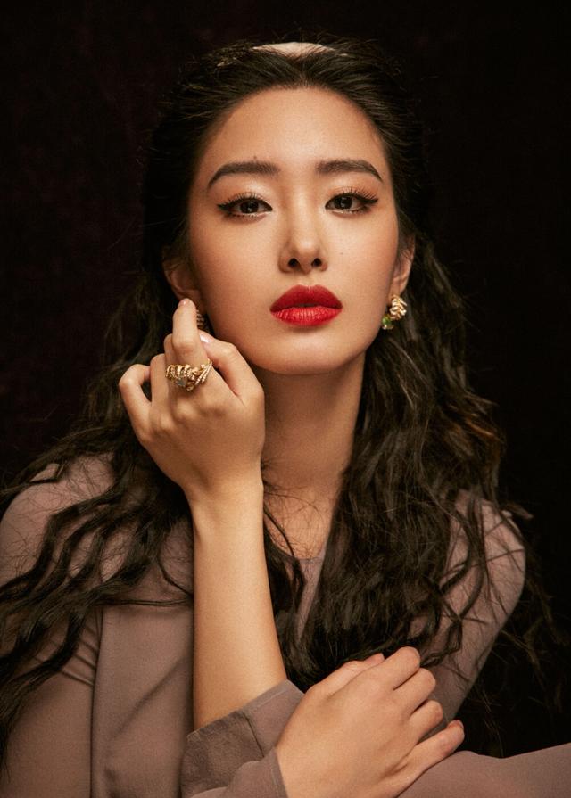 嘴唇厚的女明星女演员(嘴唇厚的女明星)-天晟网