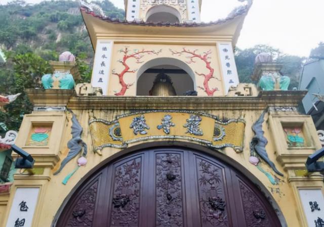 越南百年古寺廟存在大量的漢字，當地人不認識，以爲只是裝飾？