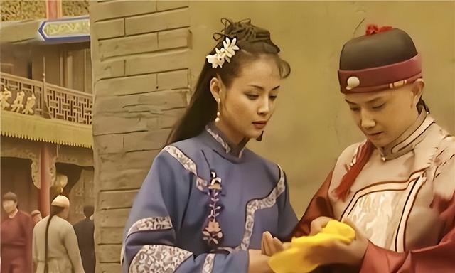 苏麻喇姑墓穴挖掘后，里面有一口大缸，暴露了康熙的一个百年谎言