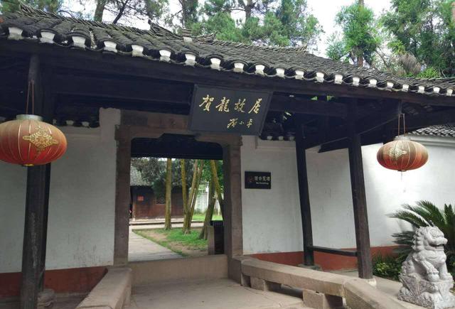 贺龙战功显赫，毛主席为什么不让他去军队，却让他当体委主任？
