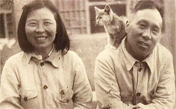 童养媳不堪丈夫毒打怒参军，30年后成开国少将回乡，点名要见前夫