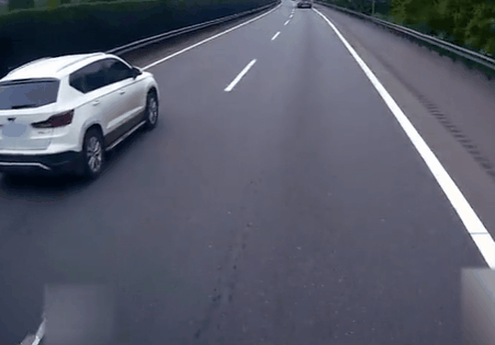“龟速车”的末日？4月起新交规实施，超速范围放宽慢车要被罚