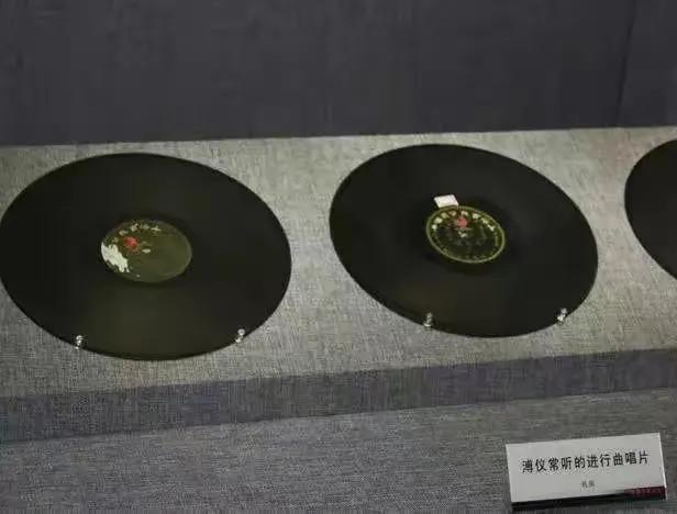 皇帝的生活有多豪华？看看溥仪的这些用品就知道了