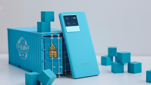 iQOO Neo6，不妥协的「水桶」性能机-第1张图片-9158手机教程网