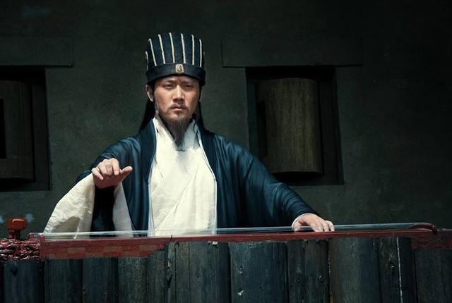 诸葛亮为何无法一统三国，毛主席评价得很到位：他有3个欠缺