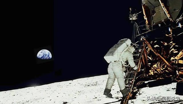 为什么宇航员从太空拍的大多数照片，其背景没有星星的痕迹？