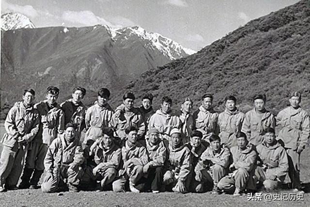 珠穆朗玛峰主权归谁？尼泊尔曾与我国争论，伟人一出手轻松化解