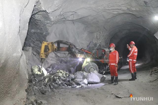 黄山一次性成型破碎机价格