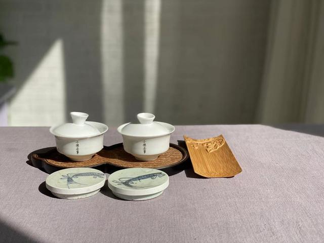 白茶晒一晒，防潮又提香？别傻了，再这么存白茶就废了