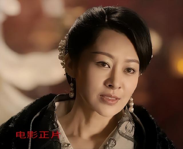 53岁许晴被封杀？出演的角色作品全部被除名，工作室晒照回应