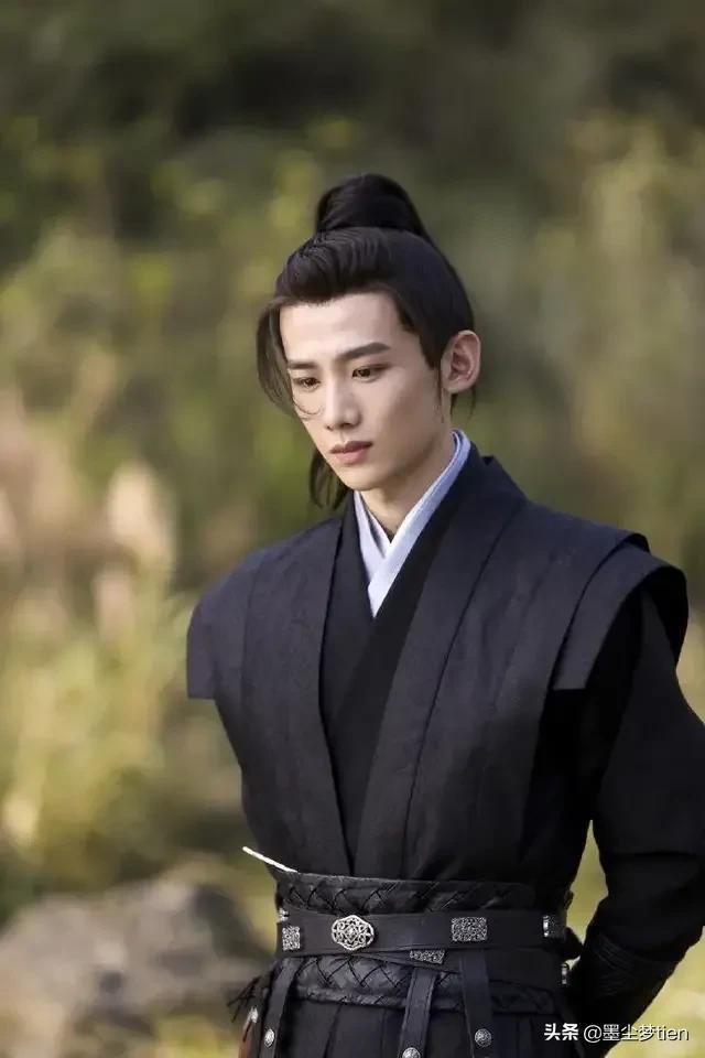 明星的真名和艺名全部(明星艺名和真名哪个好听)