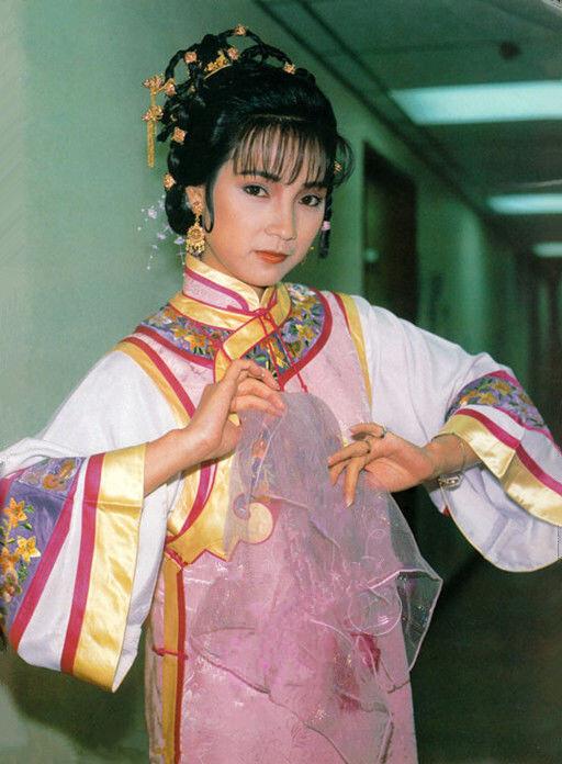 70后香港女演员名单(香港爱情片70后电视剧)-中纳网