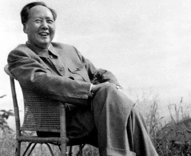 1972年李讷离婚，毛主席得知原因后落泪：讷娃的婚事太草率了