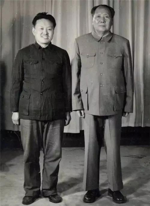 他为毛主席做了22年的饭，从不放一滴酱油，饭后必须亲自销毁菜单