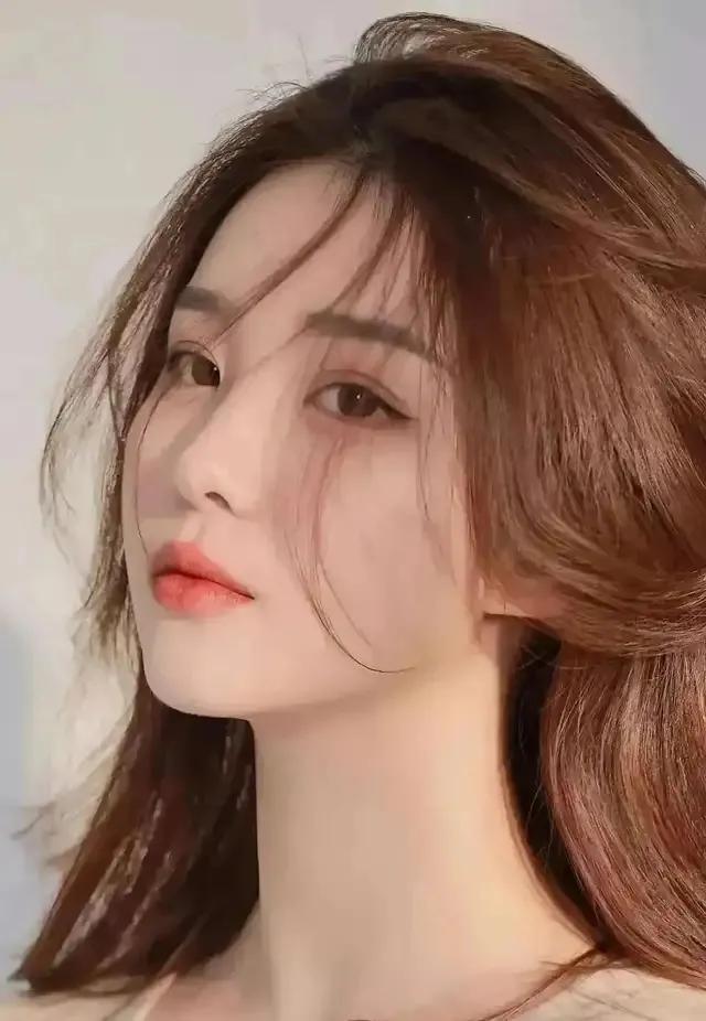 世事百态放眼望，人生清欢是看淡