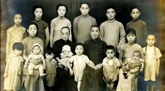 红色资本家荣毅仁89岁在北京逝世，留下的5个子女，今现状如何？