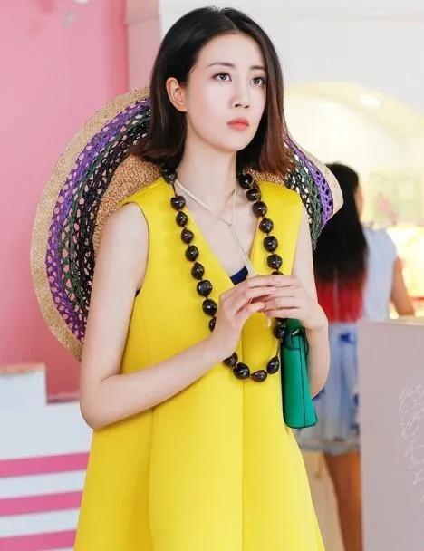 演技好、业务能力强，却捧不红的8位女星，杨幂张艺谋也带不动
