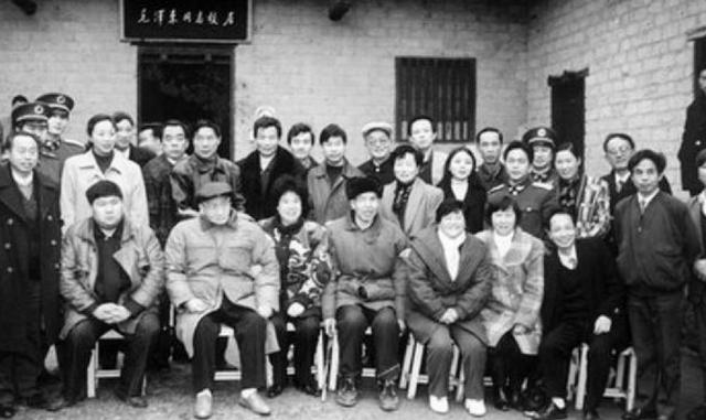 1976年毛主席病重，李敏前去探望，毛主席：我还有件事情放心不下