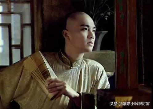 年轻时帅气无双，老了却丑的各具特色，这5位男星，好可惜