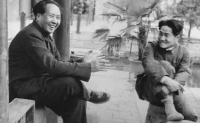 1962年，一封讣告送到中南海，毛泽东含泪：寄500，与我夫人同穴
