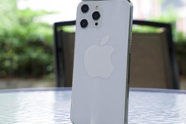 不到四百元买到的iPhone 13，让我自闭了整个五一假期