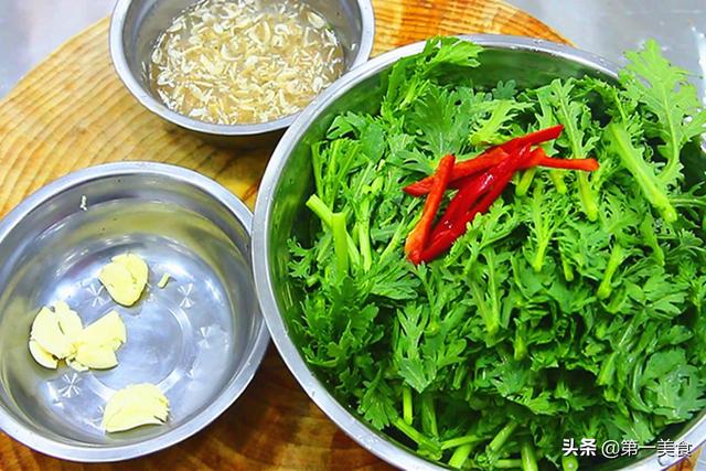 长期失眠或是肝火过旺！建议常吃这6样，保肝降肝火，安睡到天亮