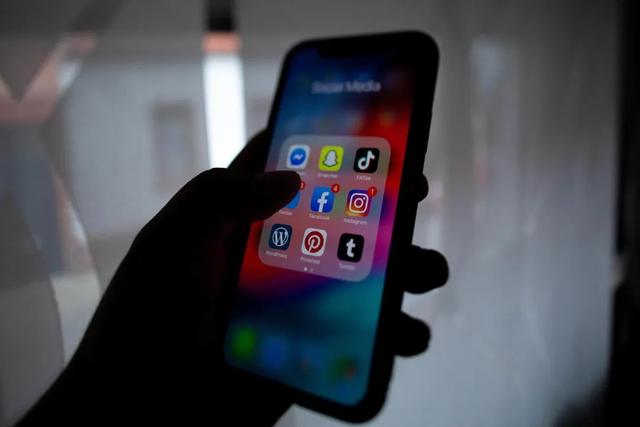 APP泛滥时代，角色叠加资讯或是大势所趋