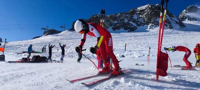 彩云之南 喜迎冬奧丨云南冰雪運動員帶你領略高山滑雪