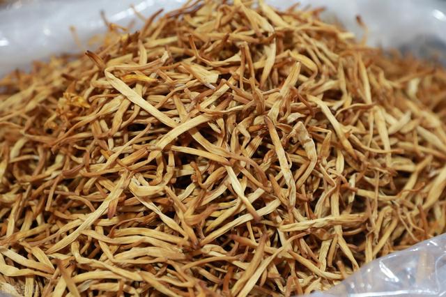 今日清明 | 清明时节多吃“柔肝”的食物，预防这4类疾病